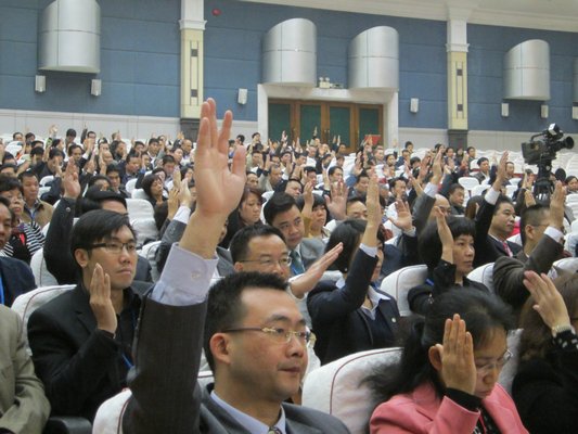 顺德十五届人民代表大会闭幕，代表称会议很务实