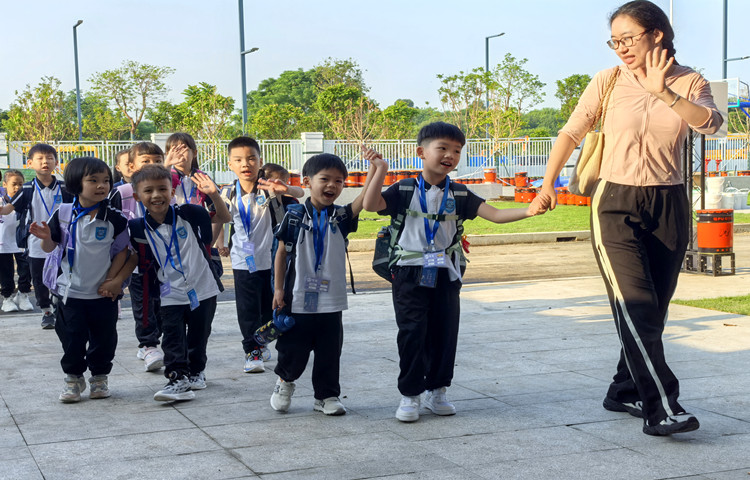 你好，新学期 | 华附乐从小学：与优质教育资源一见倾“新”