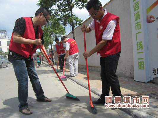 龙江：管好口、手、脚，参与城市管理