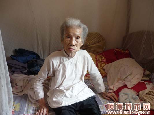 龙江105岁自梳女的长寿之道