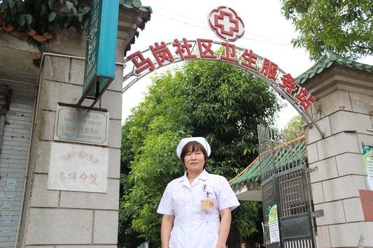 岑彩娟：一个甘愿“窝”在社区发展的护士