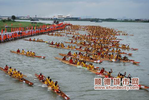 全国五人龙舟赛，今年中秋龙江老地方见