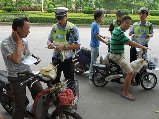 电动车今日执罚，无证闯禁或面临千元罚款