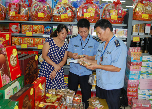 北滘：节前食品检查，让市民吃得放心