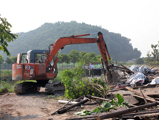 大良：死灰复燃？6家违法养殖场被拆除