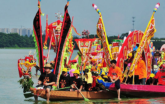 龙舟文化节“升级”，便民服务也跟上