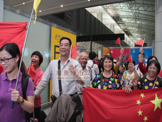 “爸妈，重阳我带你们去旅游”