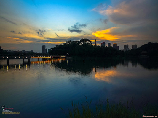 夜色撩人不能自拔！顺峰山公园夜景欣赏