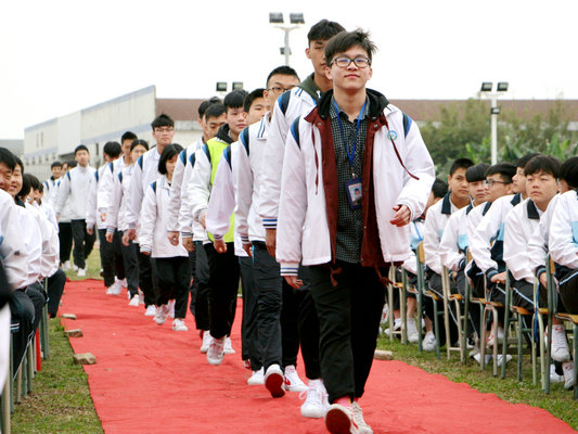 北滘莘村中学招400人，5月5日开始报名