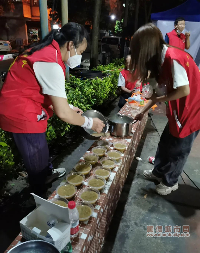 三水市民为顺德医护人员送来了“清凉礼物”_副本.jpg