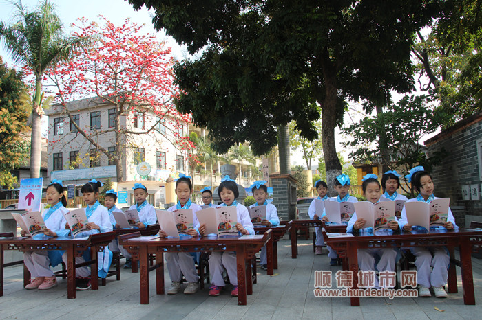 4仙涌学子诵读朱子文化_副本.jpg