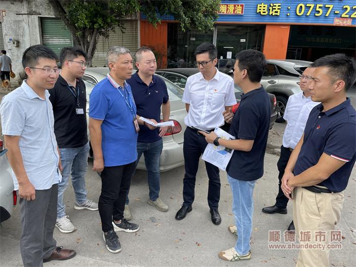 金沙大道红绿灯水浸黑点实地实地调研.jpg