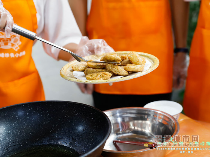 香喷喷的均安煎鱼饼。.jpg