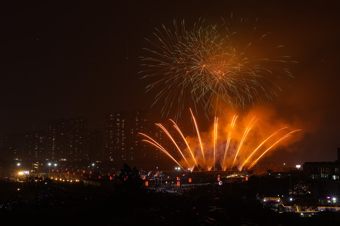 “花”开新城，祝福乐从。.jpg