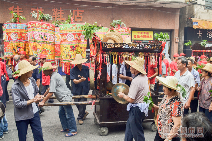 八音锣鼓柜（历史图片）_副本.jpg