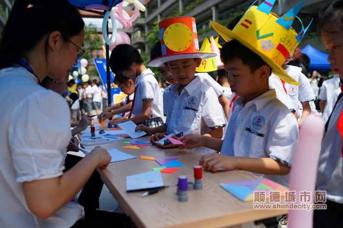 小学数学游园活动。.jpg