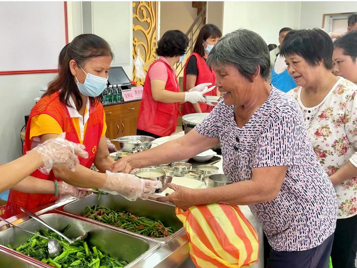 【视频】长者的温暖港湾：伦教鸡洲社区饭堂正式开放