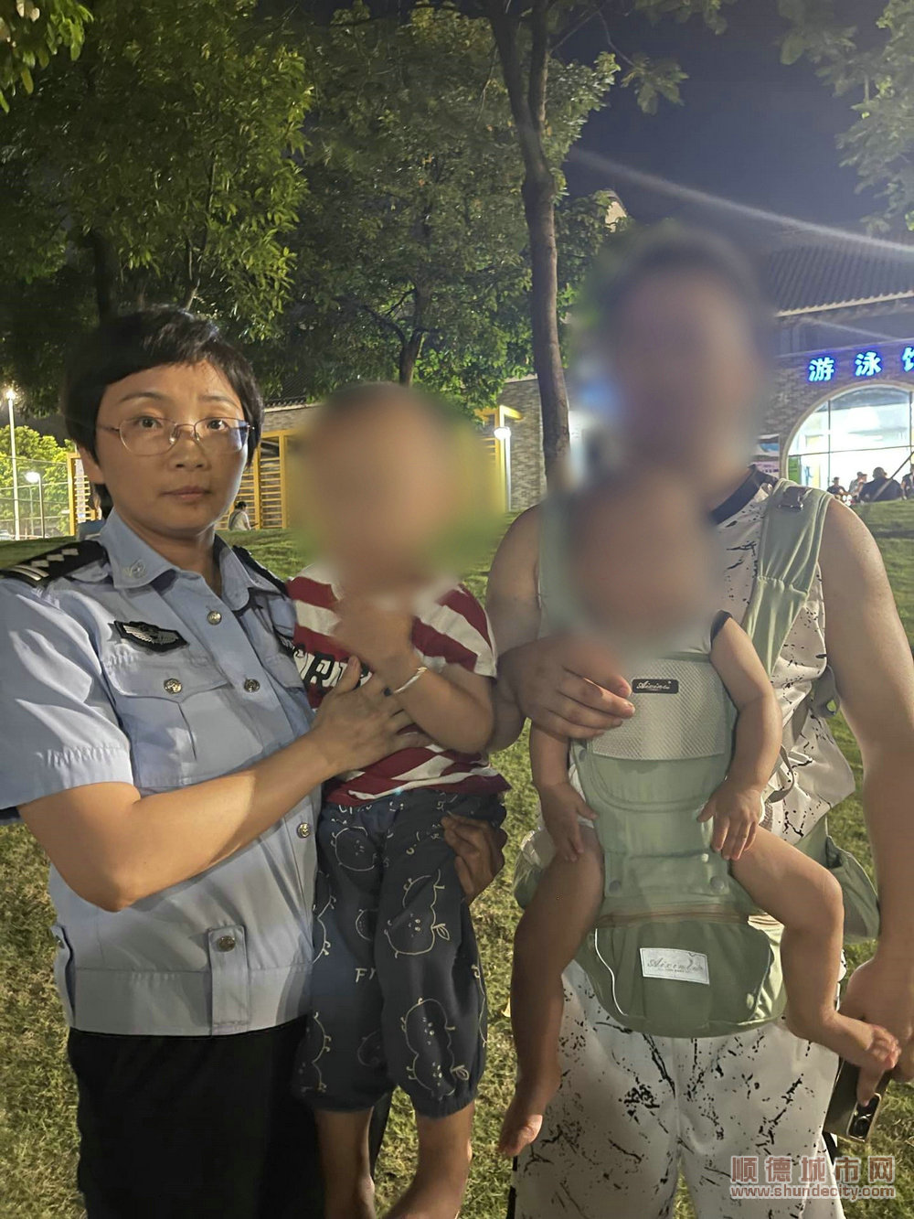 案例1 女警化身“临时宝妈”.jpg