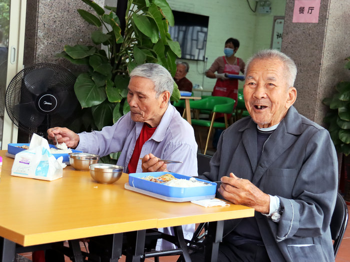 伦常教化 实事暖心④|3块钱的热饭暖汤，让晚年“吃”出幸福来