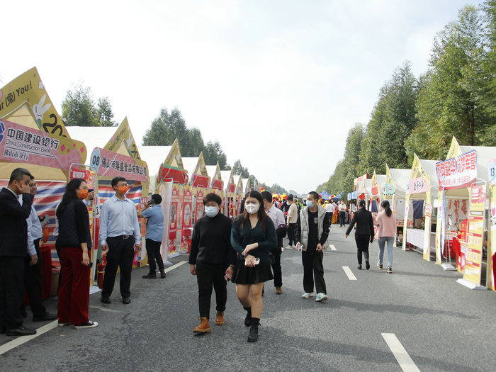 龙江：行花街啦！消费券、礼品、年货、美食通通都有