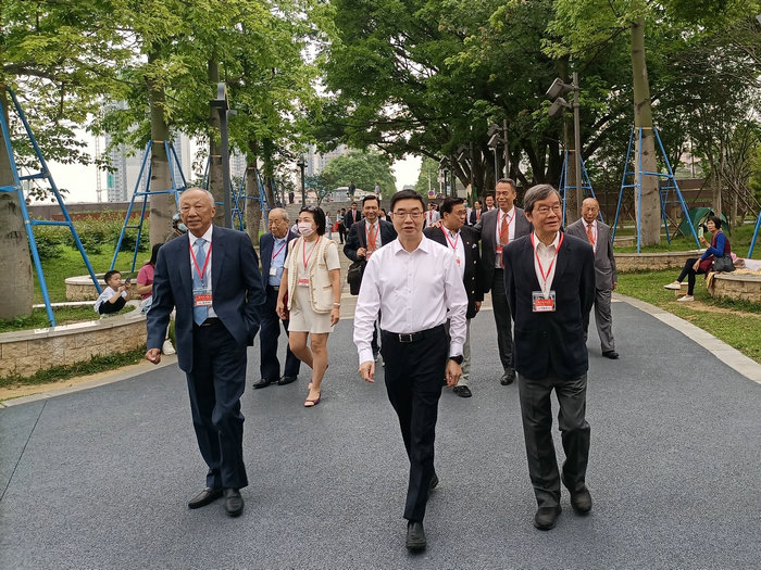 11所香港学校校长齐聚伦教公园，共话顺德蝶变